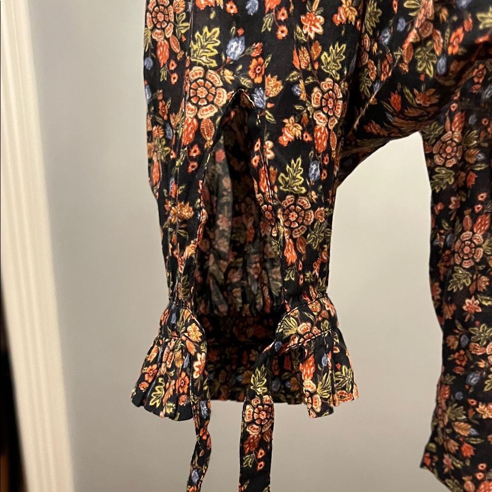 Doen Floral Button Down Shirt - Black and Pink - Picture 7 of 10